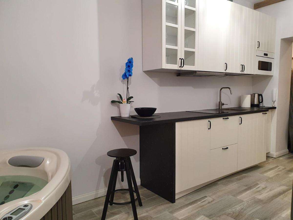 Apartamentai Su Jacuzzi Panevezys Exterior photo